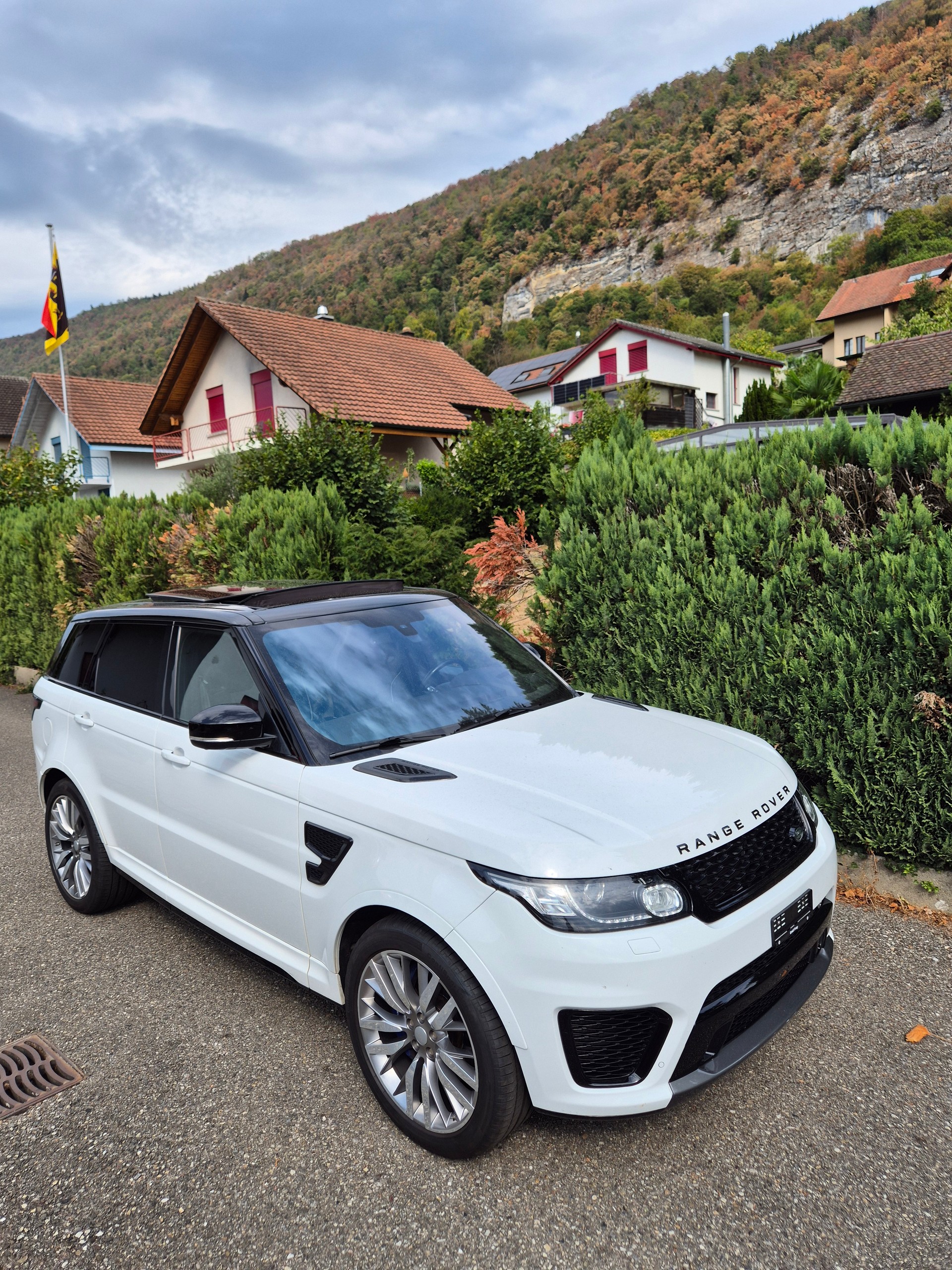 LAND ROVER Range Rover Sport 5.0 V8 SVR-image-6