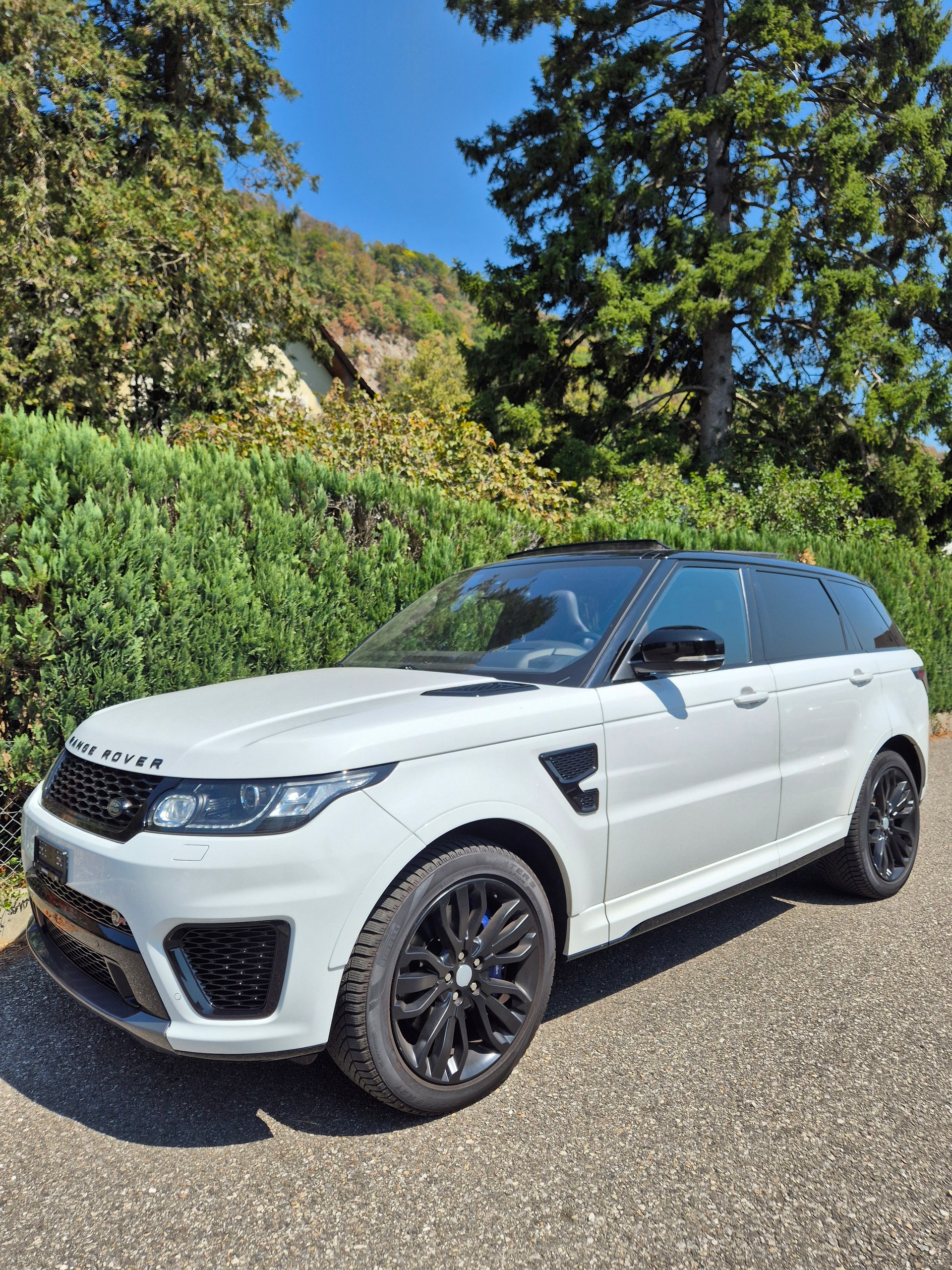 LAND ROVER Range Rover Sport 5.0 V8 SVR-image-3