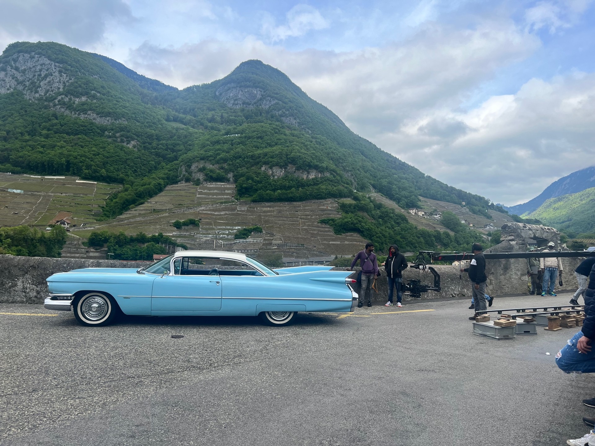 CADILLAC SERIES 62-image-2