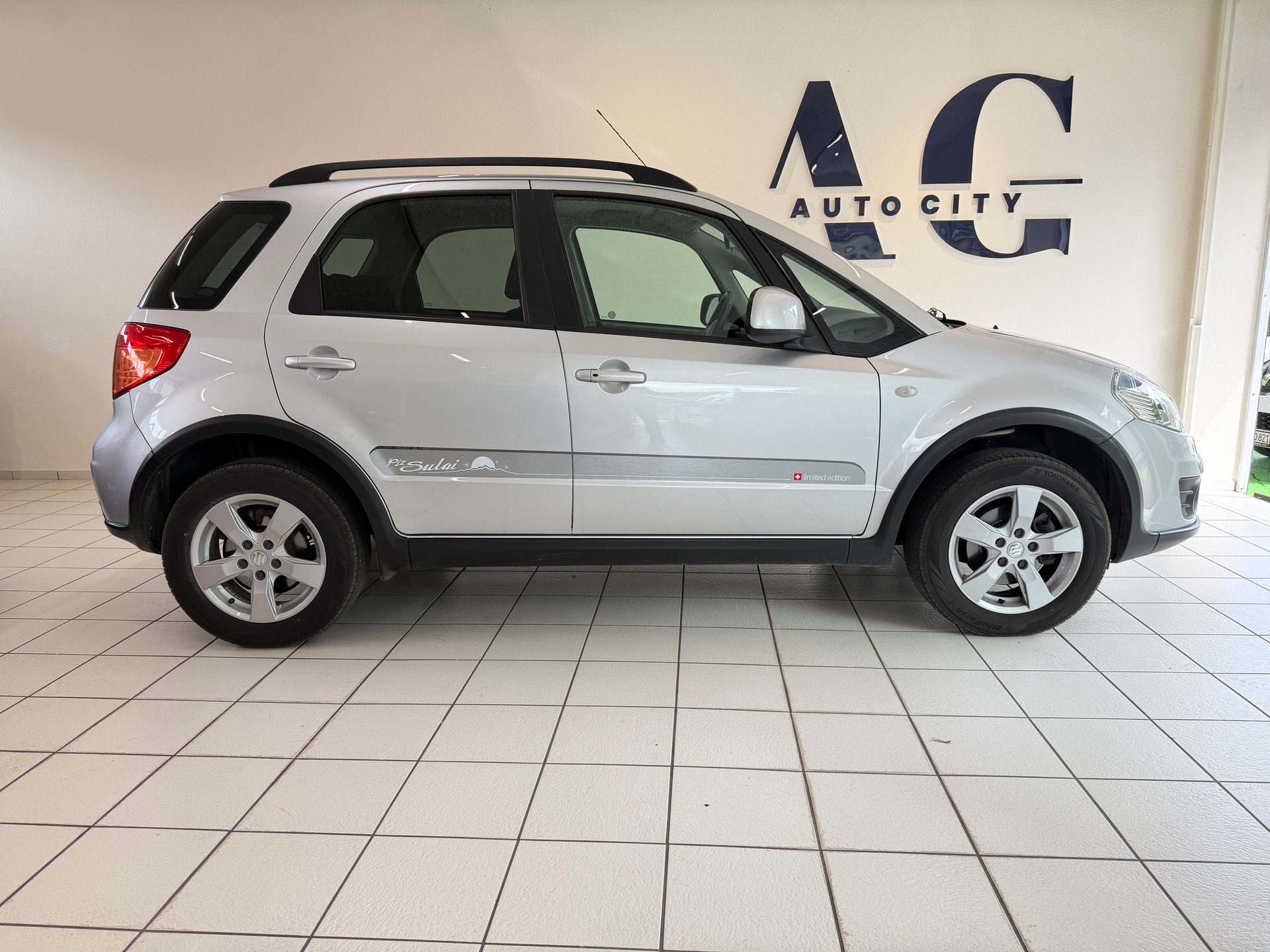 SUZUKI SX4 1.6 16V GL Top Piz Sulai limited edition 4WD-image-1