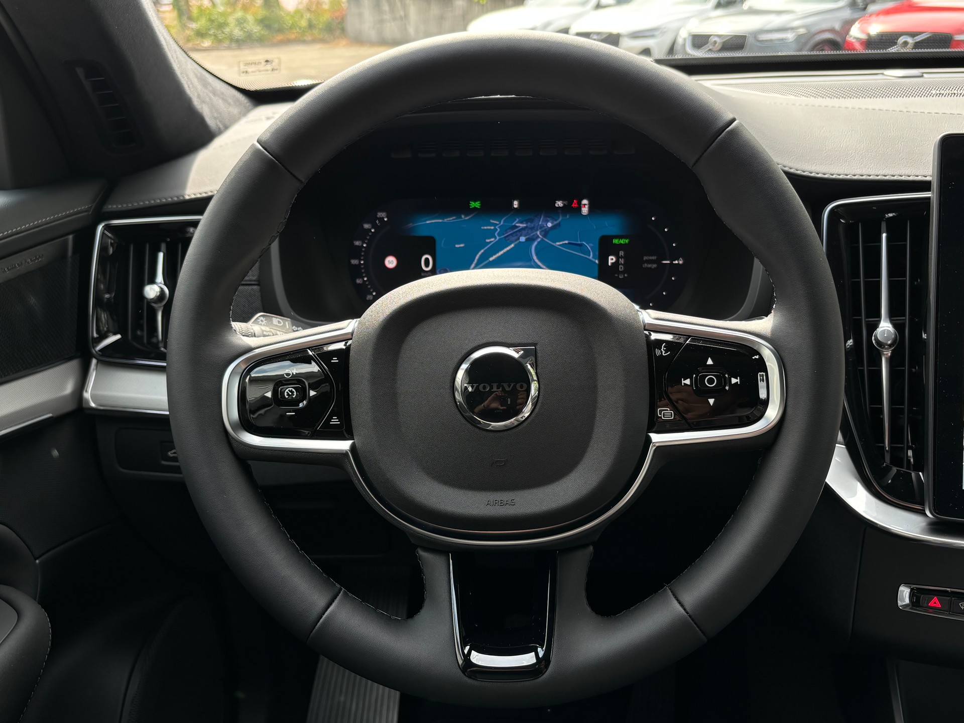 VOLVO XC90 2.0 T8 TE Black Edition eAWD-image-18