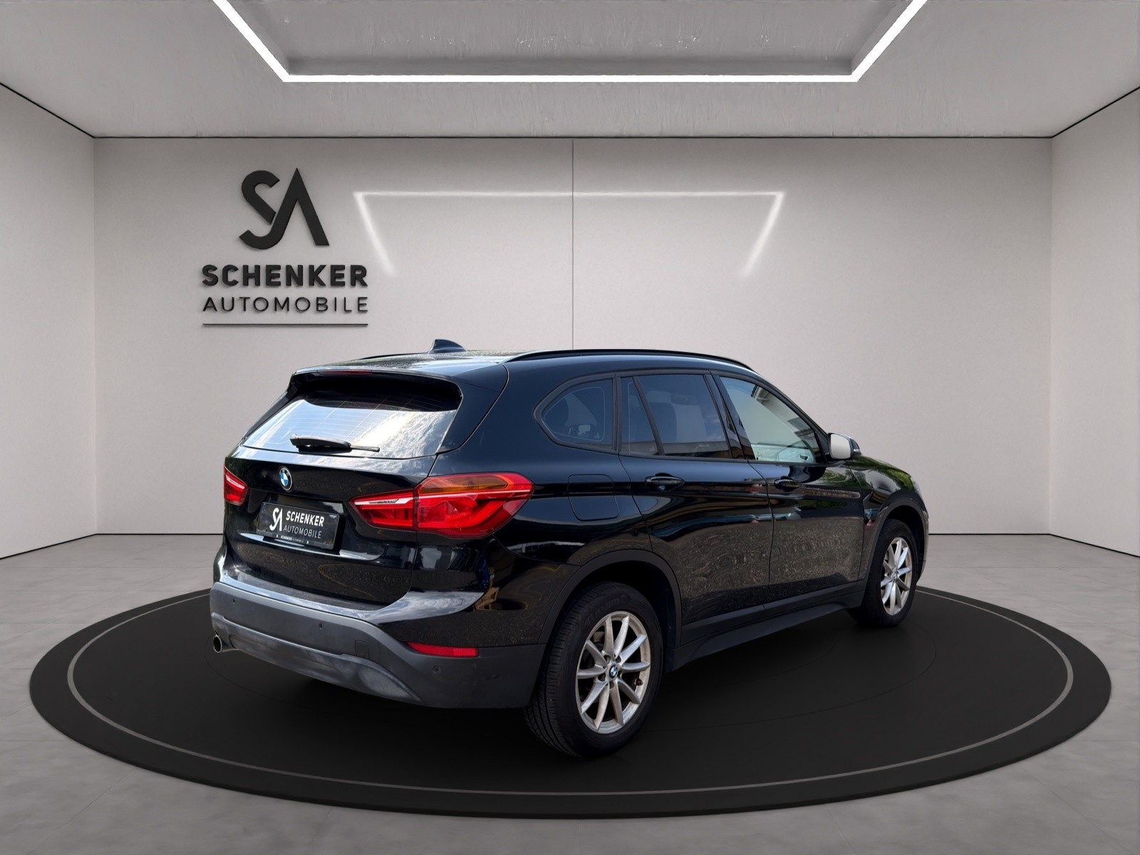 BMW X1 xDrive 18d Steptronic-image-4