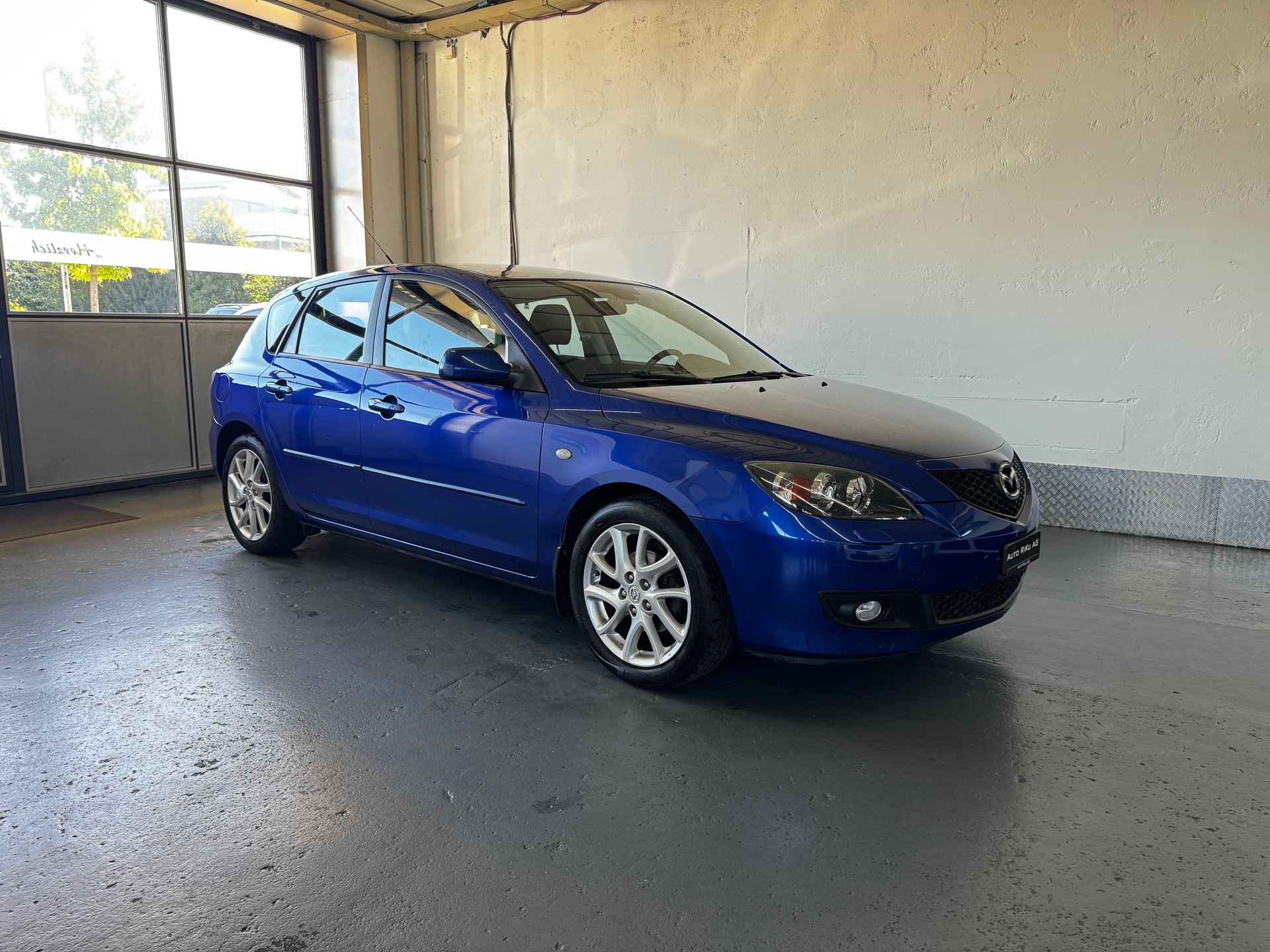 MAZDA 3 1.6 16V Exclusive-showroom-element-1