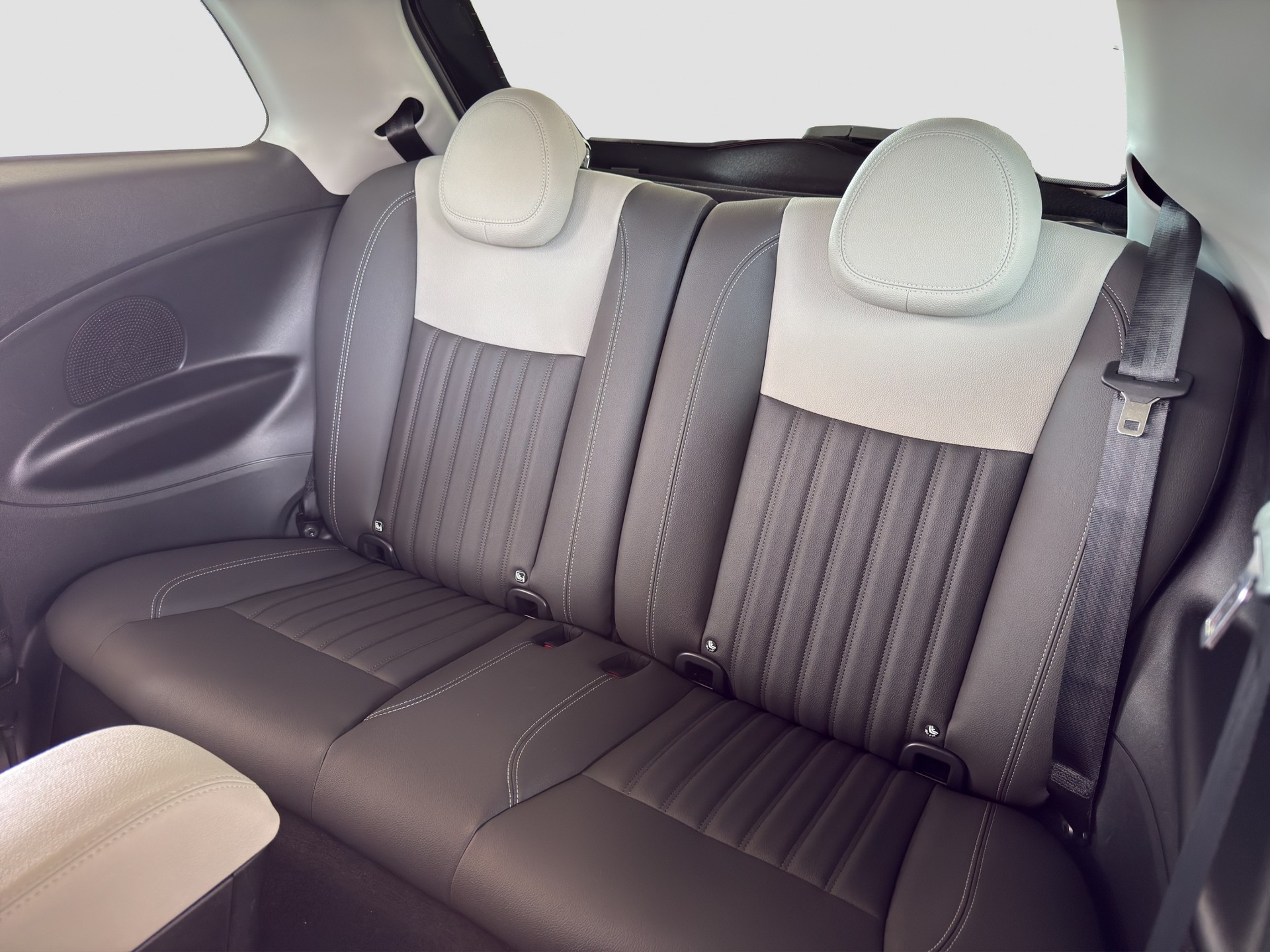 FIAT 500La Prima-image-10