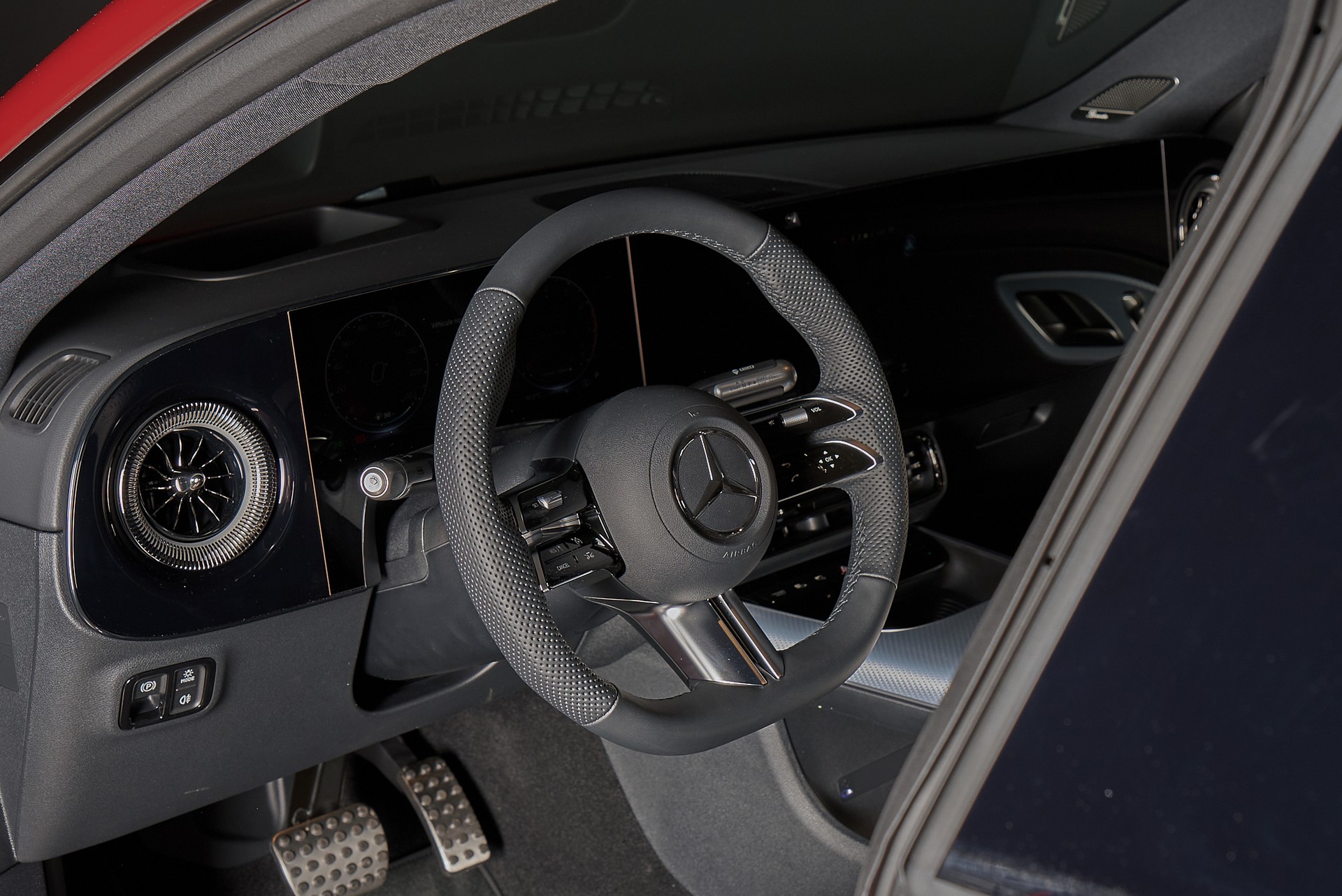 MERCEDES-BENZ CLA 220 8G-DCT 4Matic-image-11