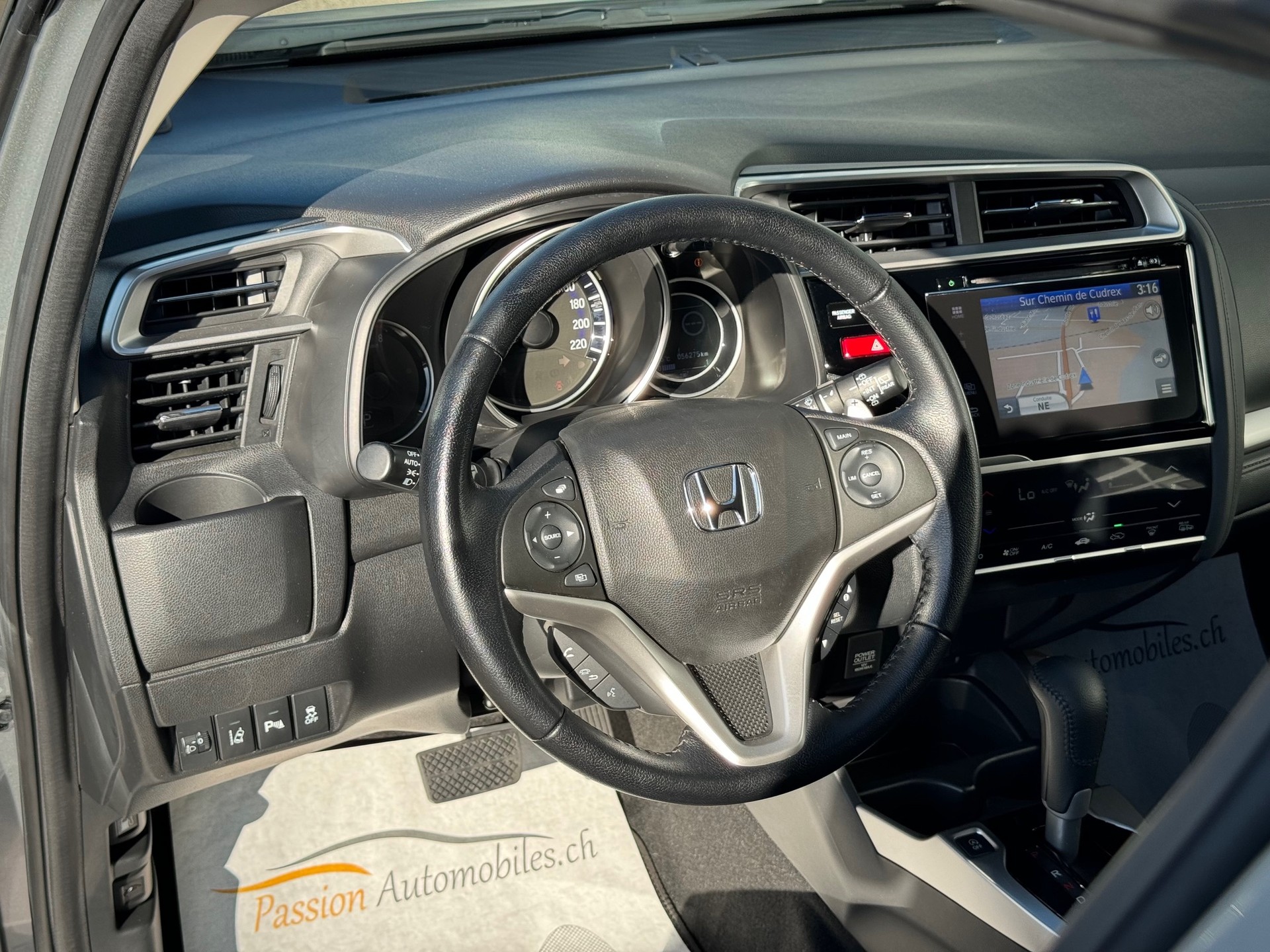 HONDA Jazz 1.3i-VTEC Elegance CVT - Véhicule Suisse (CH)-image-5
