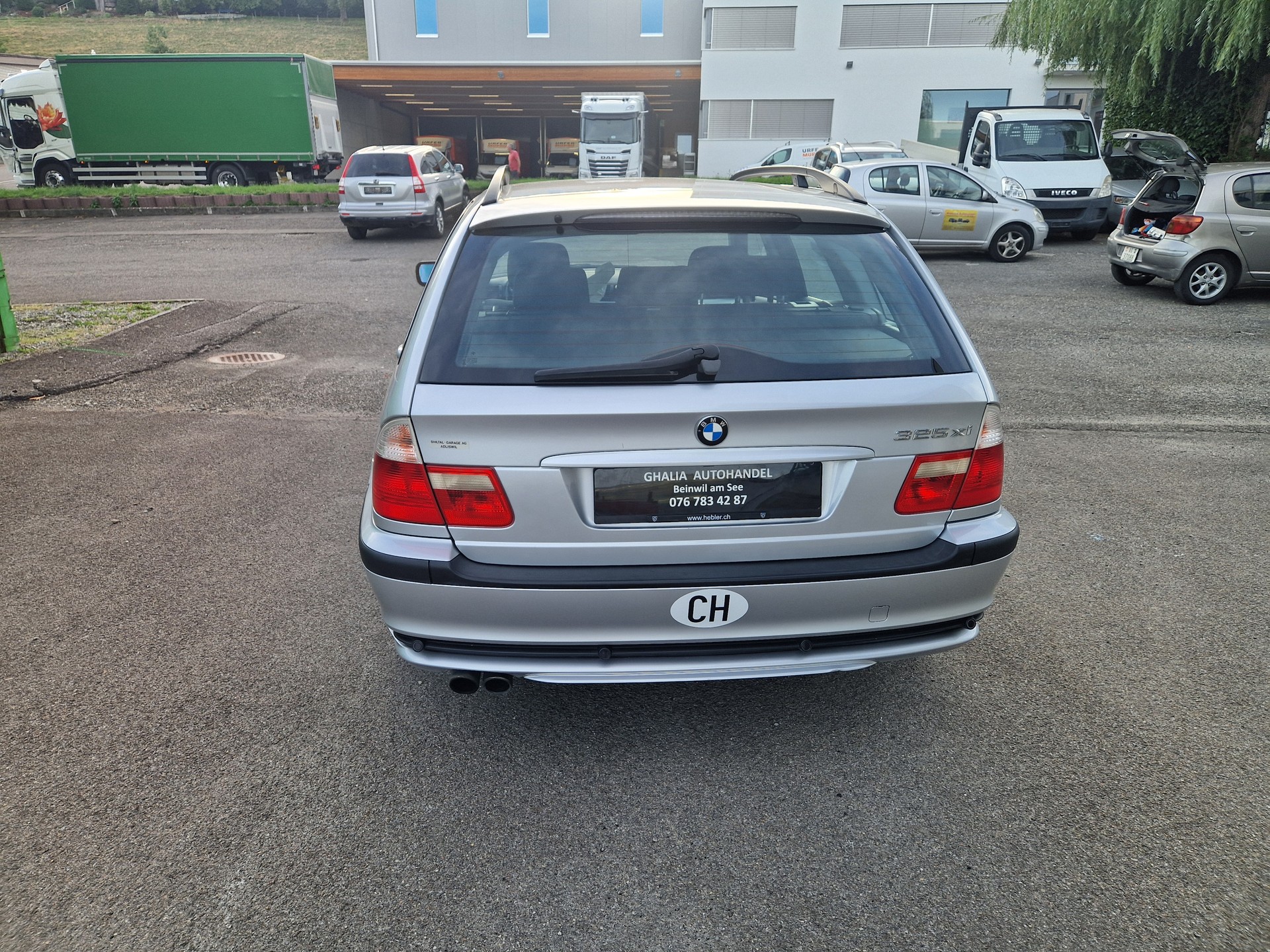 BMW 325xi Touring-image-5