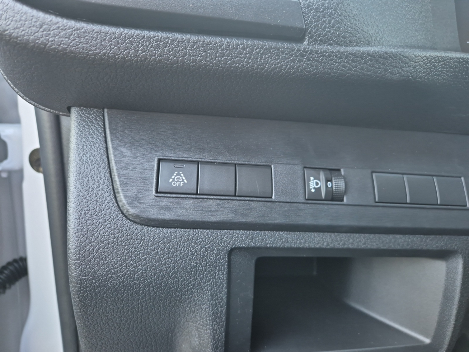 TOYOTA PROACE Van L2 2.0 D Active-image-16