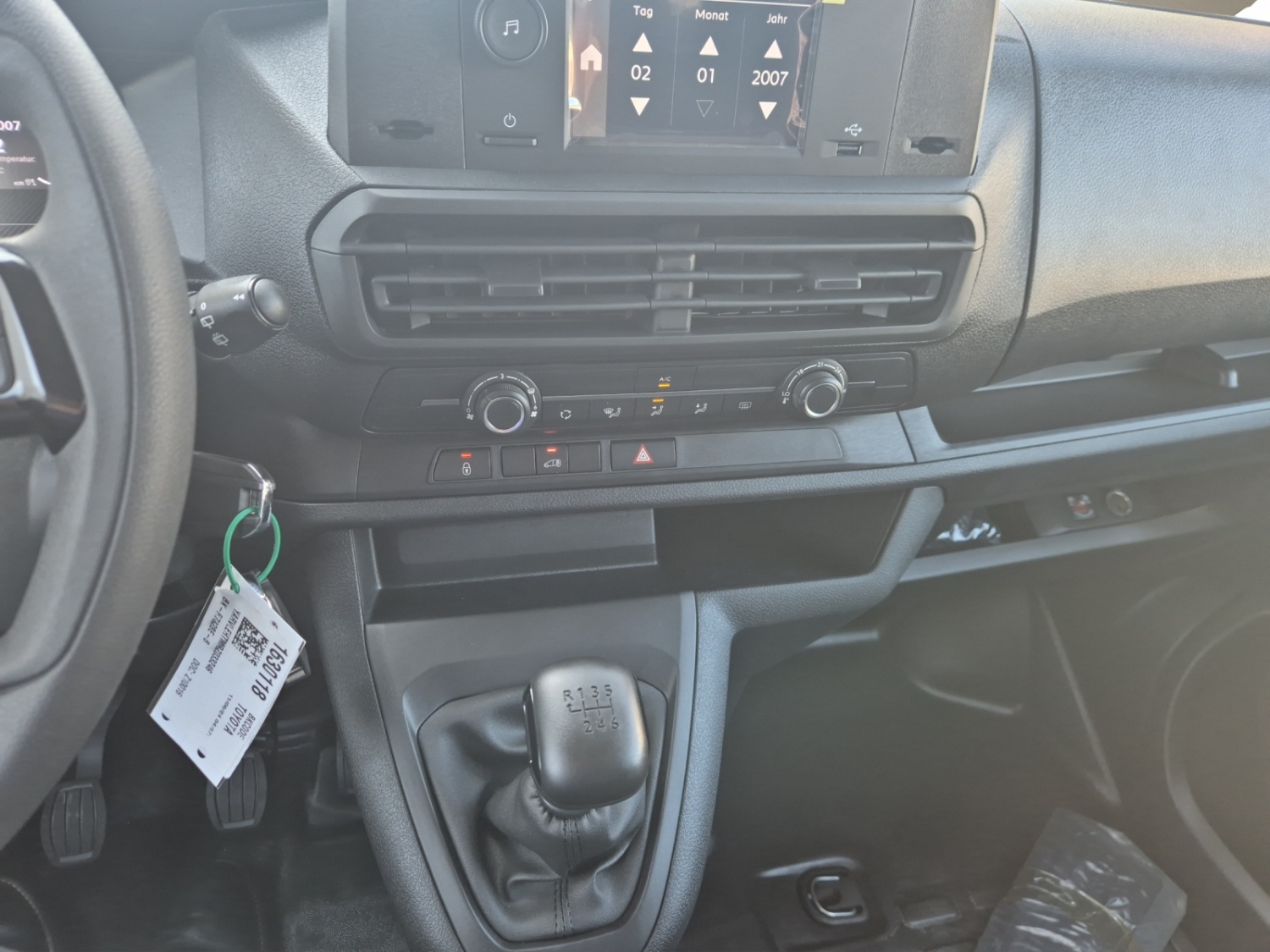 TOYOTA PROACE Van L2 2.0 D Active-image-12