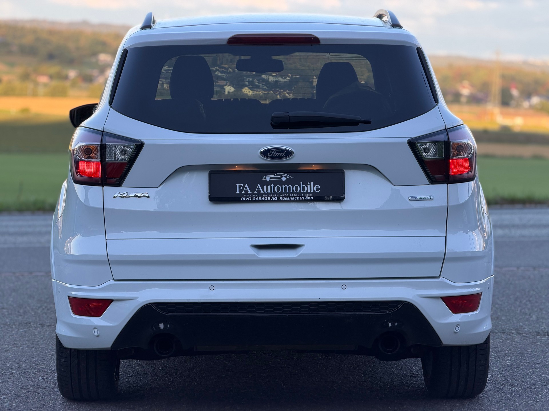 FORD Kuga 1.5 SCTi ST Line High 4WD Automatic-image-4
