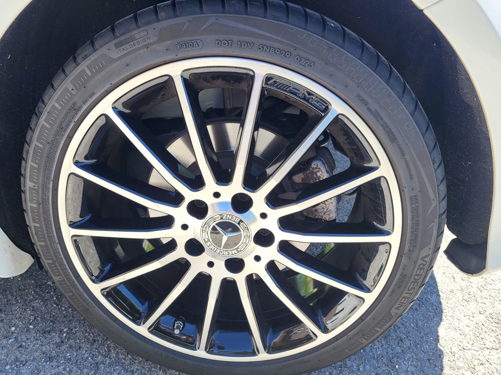 MERCEDES-BENZ A 220 AMG Line 4m-image-3