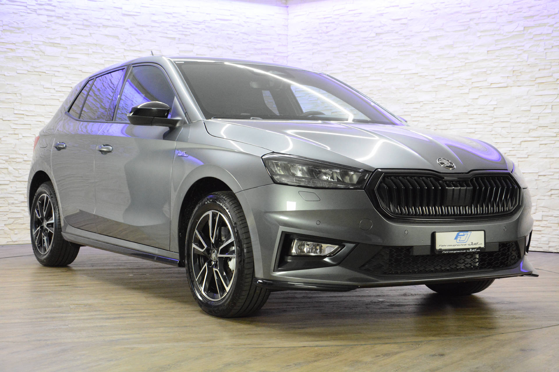 SKODA Fabia 1.0 TSI Monte Carlo DSG-image-1