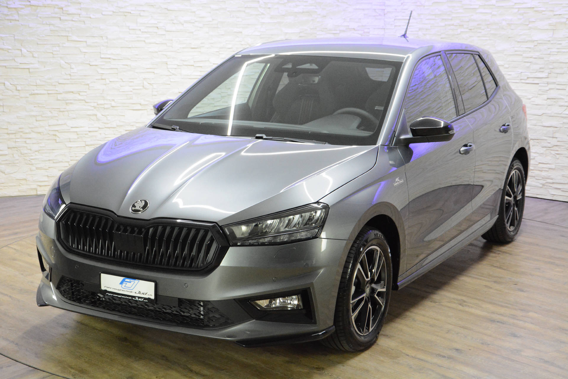 SKODA Fabia 1.0 TSI Monte Carlo DSG-image-6