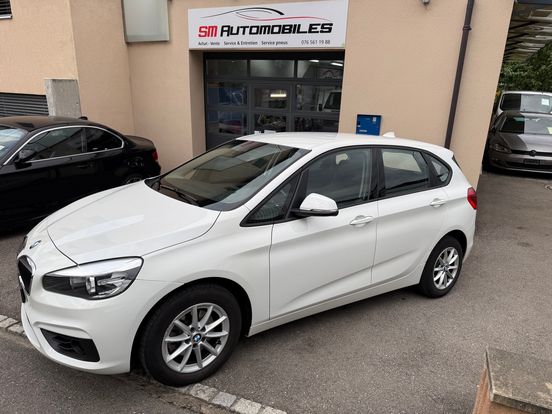 BMW 218i Active Tourer Steptronic-image-9