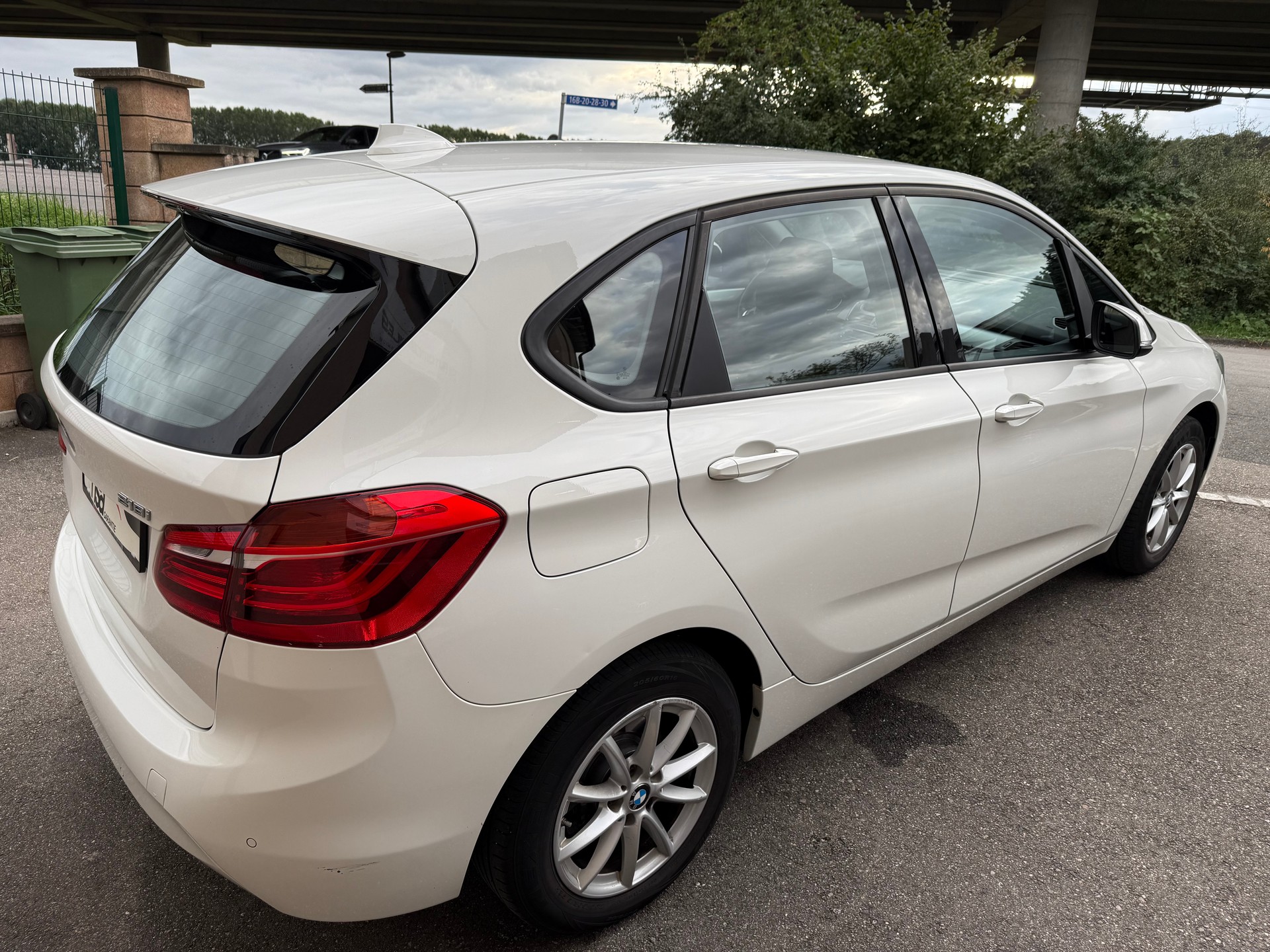 BMW 218i Active Tourer Steptronic-image-6