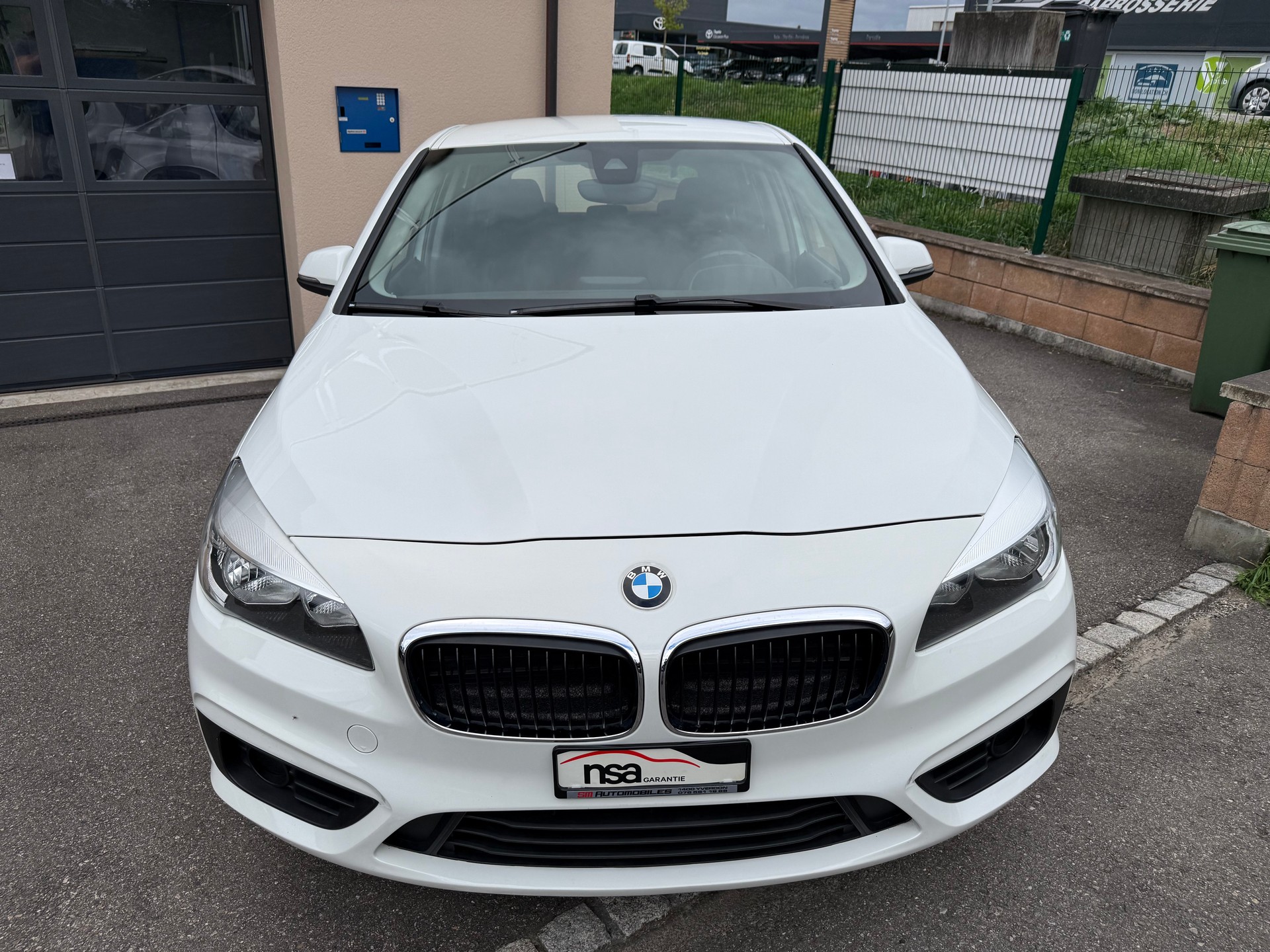 BMW 218i Active Tourer Steptronic-image-3