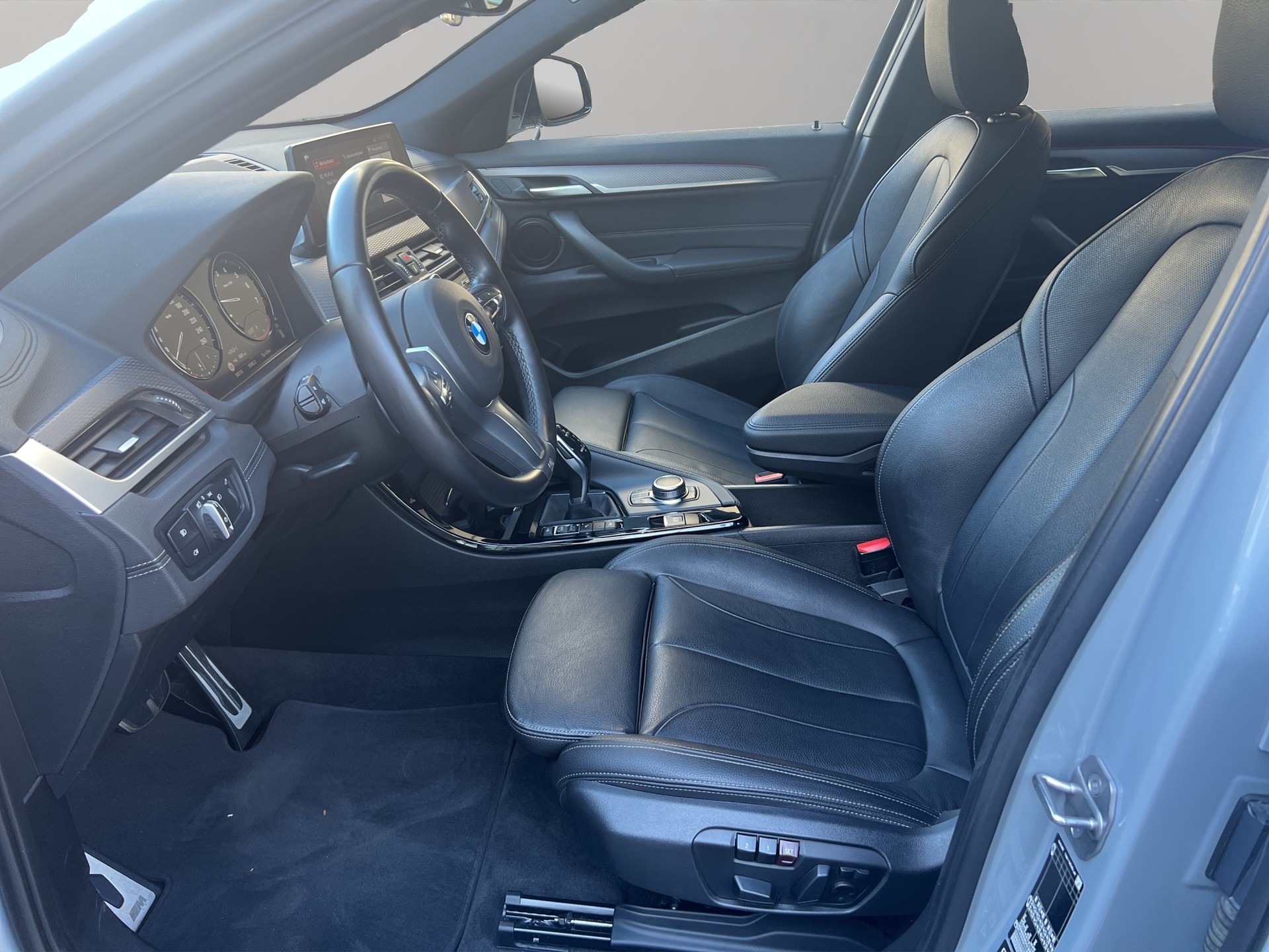 BMW X2 xDrive 20i M Sport-image-10