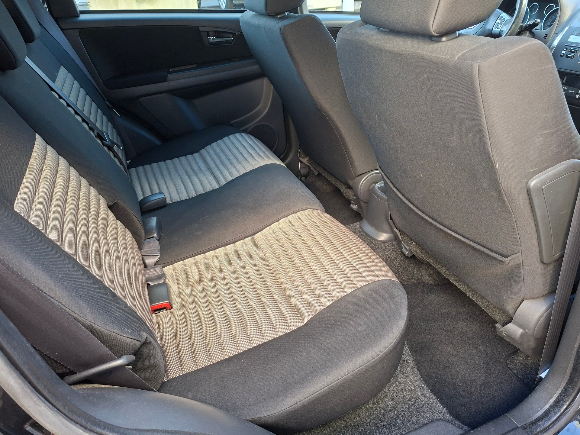 FIAT Sedici 2.0JTD 4WD Freestyle-image-10