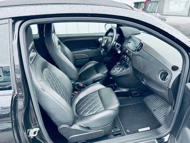 FIAT 695 1.4 16V Turbo Abarth 695 Turismo Dualogic-image-1