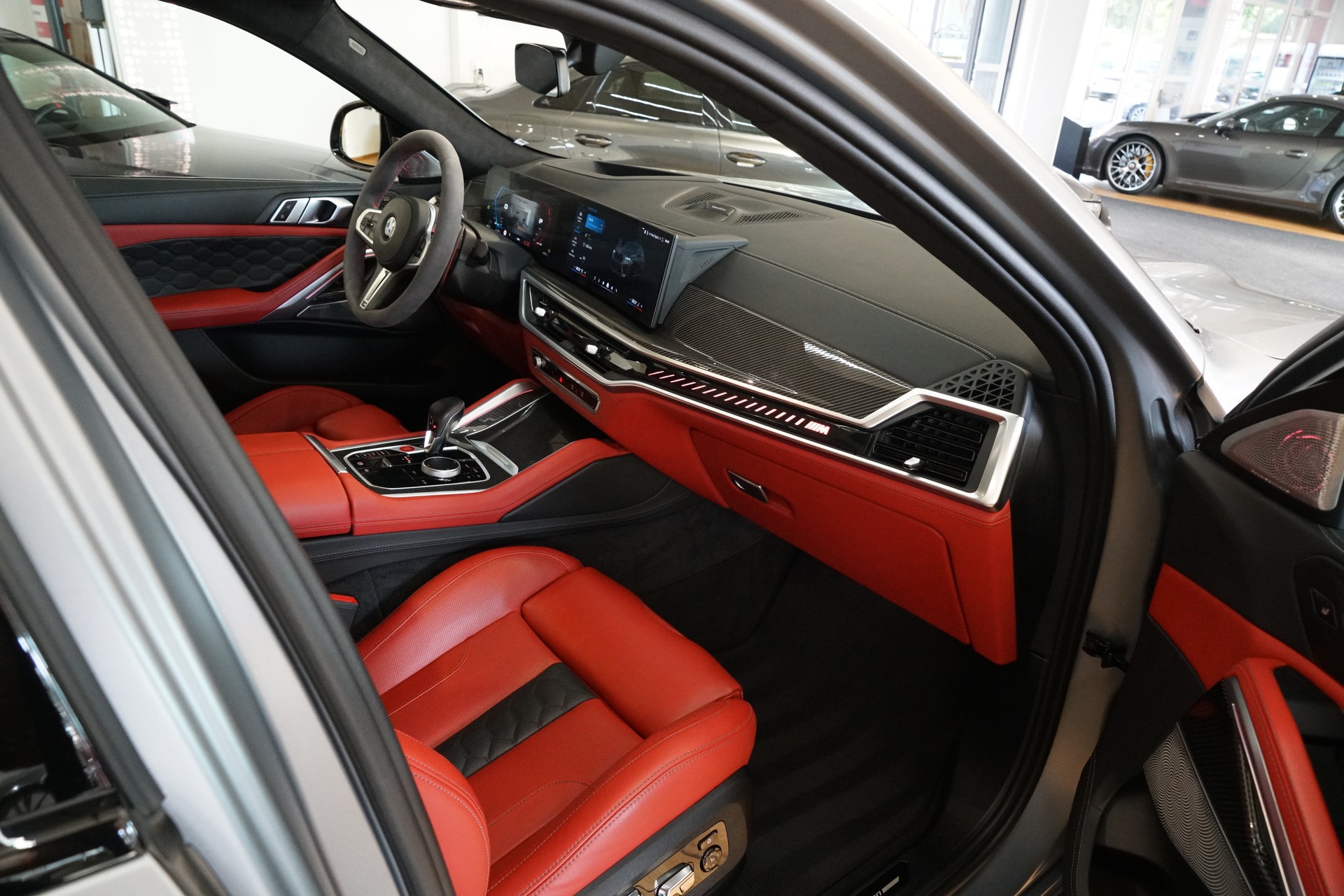BMW X6M Steptronic M Competition Frozen Pure Grey-image-14