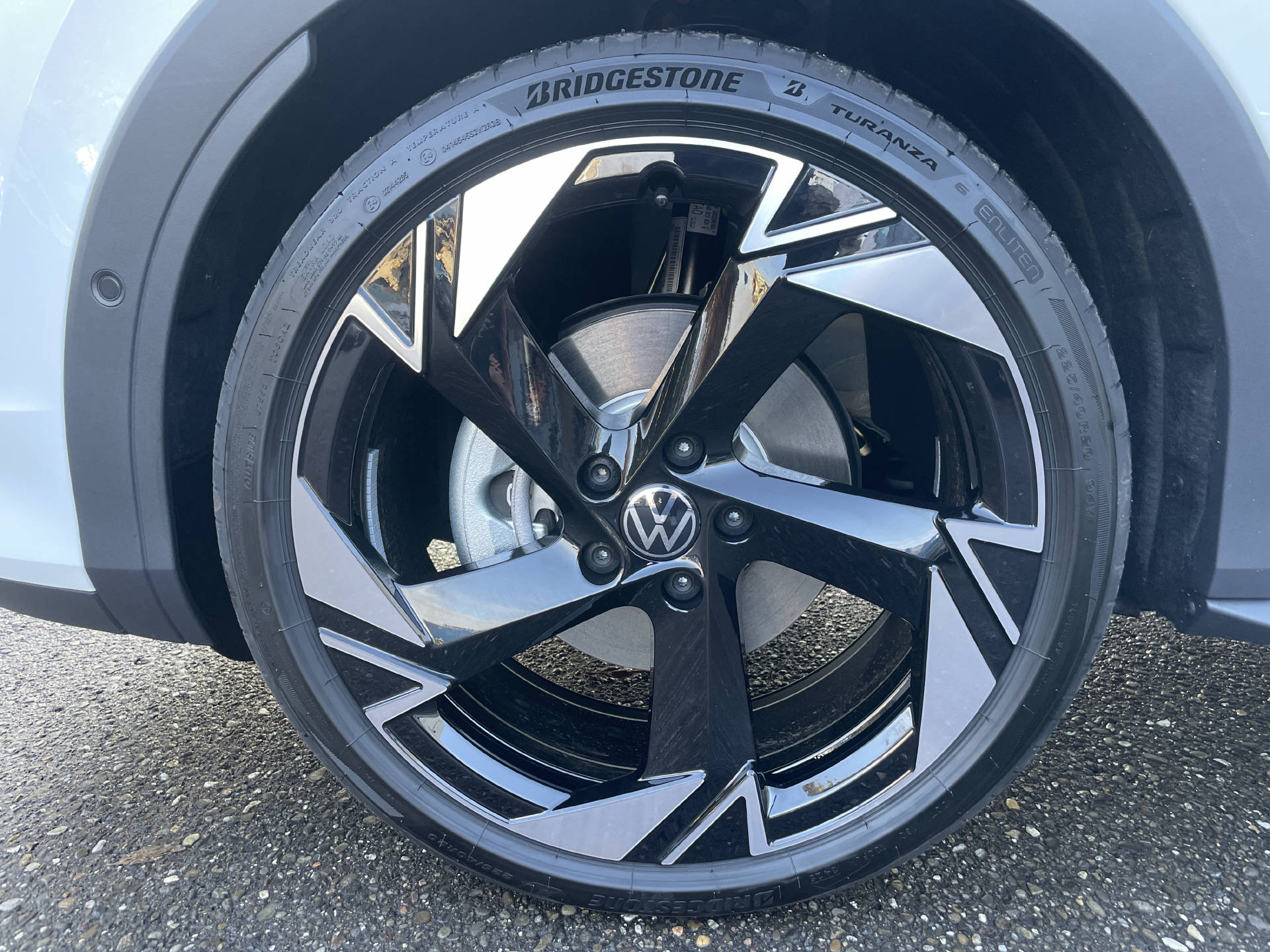 VW T-Roc 1.5 eTSI R-Line DSG-image-14