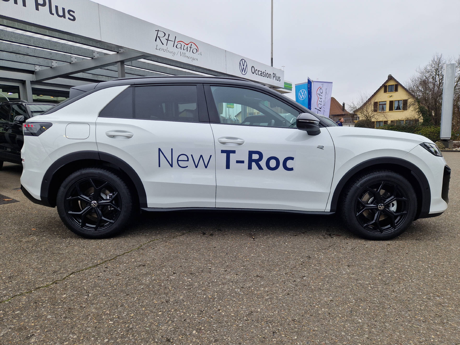 VW T-Roc 1.5 eTSI R-Line DSG-image-2