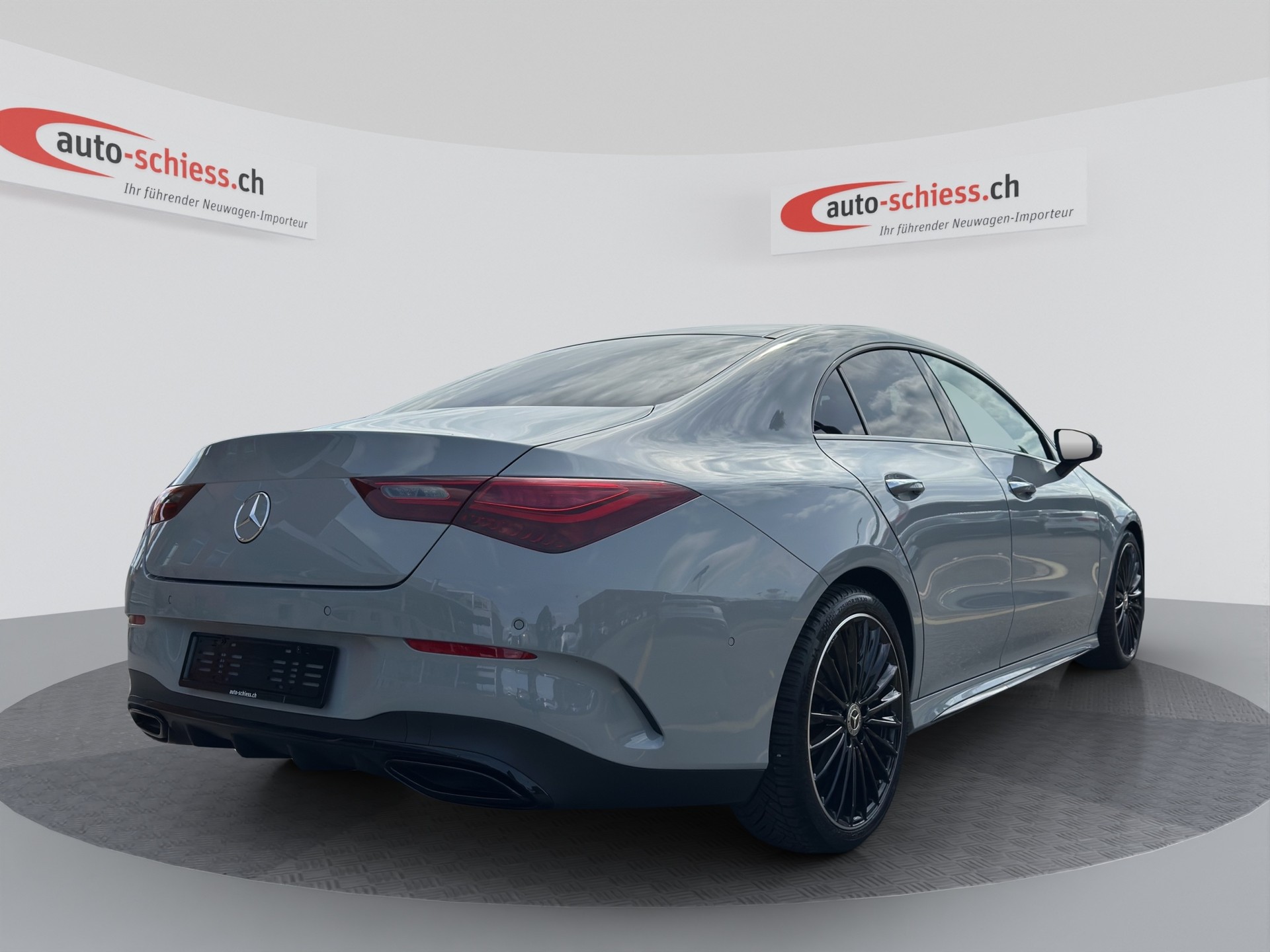 MERCEDES-BENZ CLA 200 d 8G-DCT AMG Edition Night-image-4