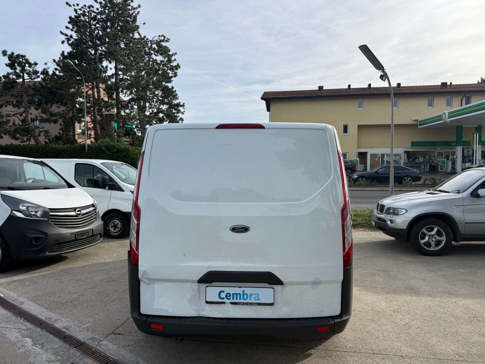 FORD Transit Custom Van 250 L1H1 Level 3-image-4
