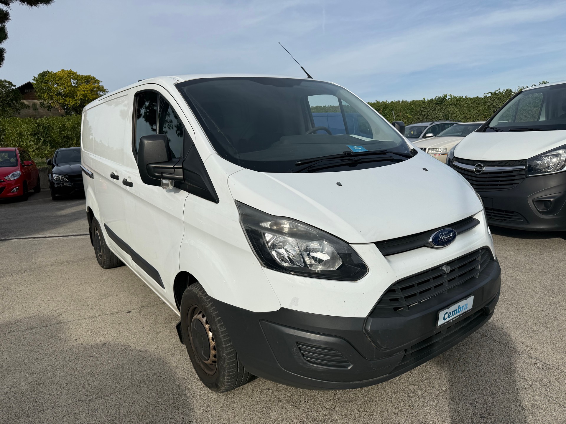 FORD Transit Custom Van 250 L1H1 Level 3-image-6