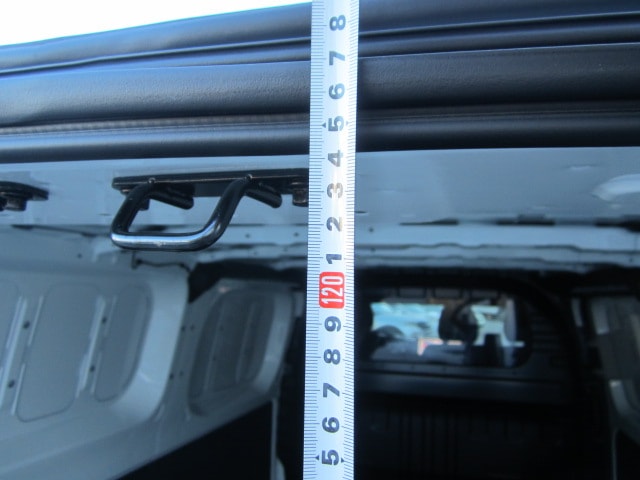 MAXUS 88 kWh 4x4 L2H1-image-11