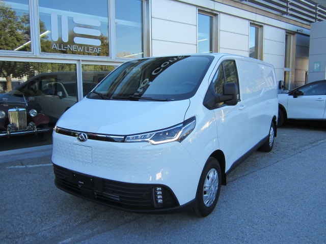 MAXUS 88 kWh 4x4 L2H1-image-1