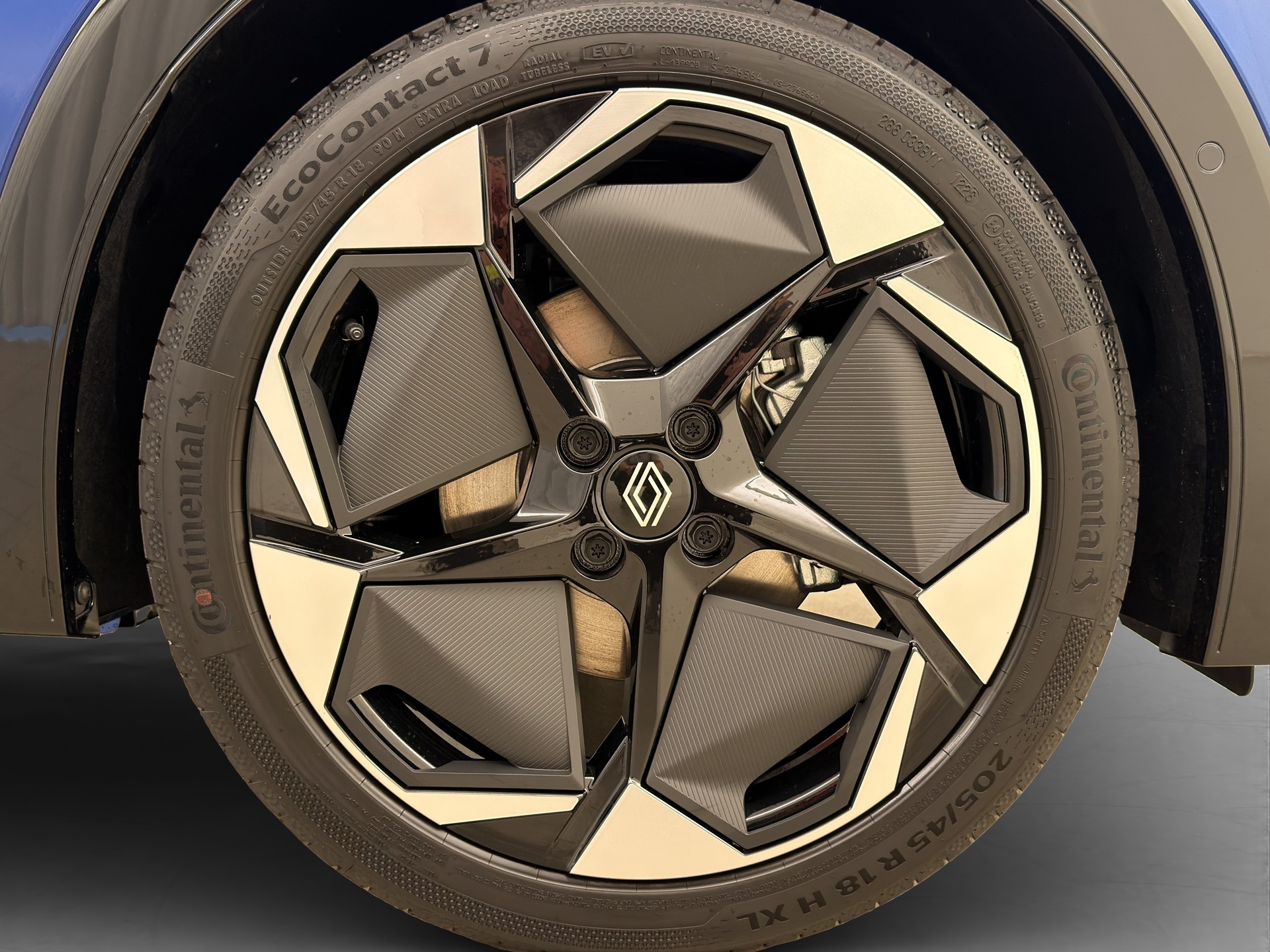 RENAULT Clio 1.8 E-Tech techno-image-5