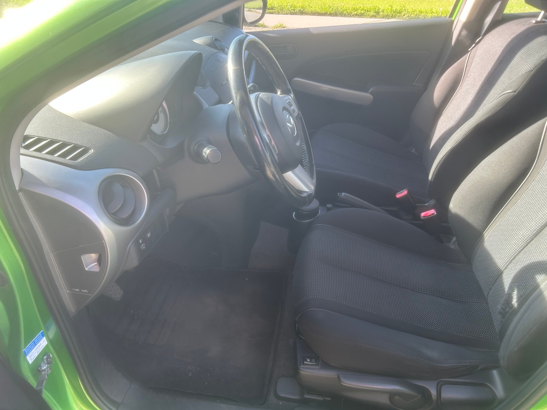 MAZDA 2 1.5i 16V Sport-image-4