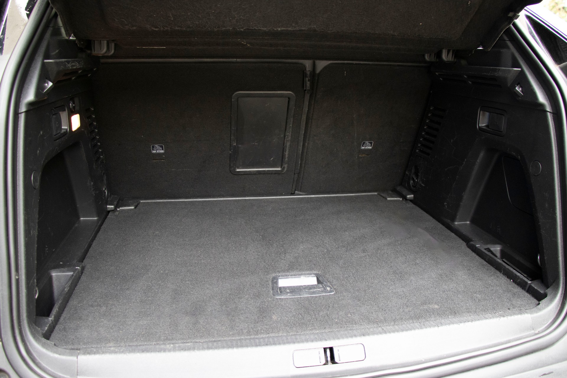 PEUGEOT 3008 1.2 PureTech Allure Pack EAT8-image-7