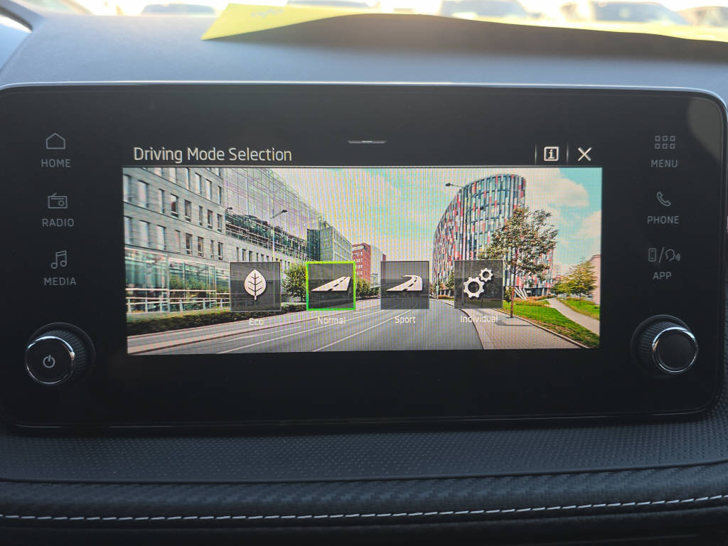 SKODA Fabia 1.5 TSI Monte Carlo DSG-image-25