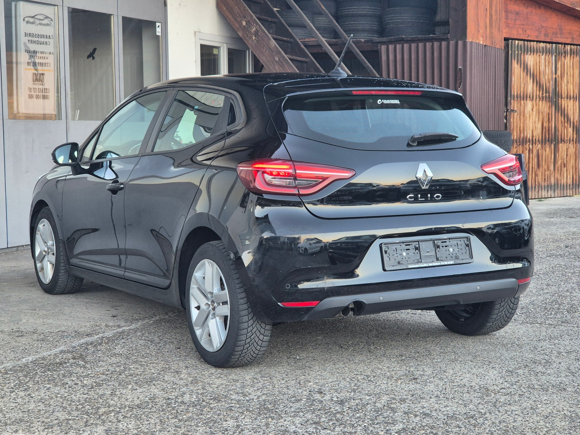 RENAULT Clio 1.0 Zen-image-8