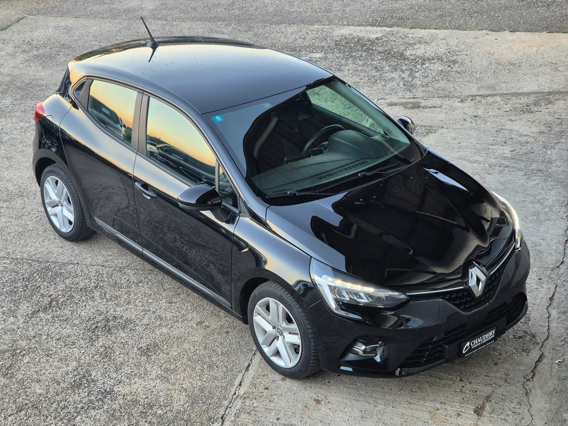 RENAULT Clio 1.0 Zen-image-2
