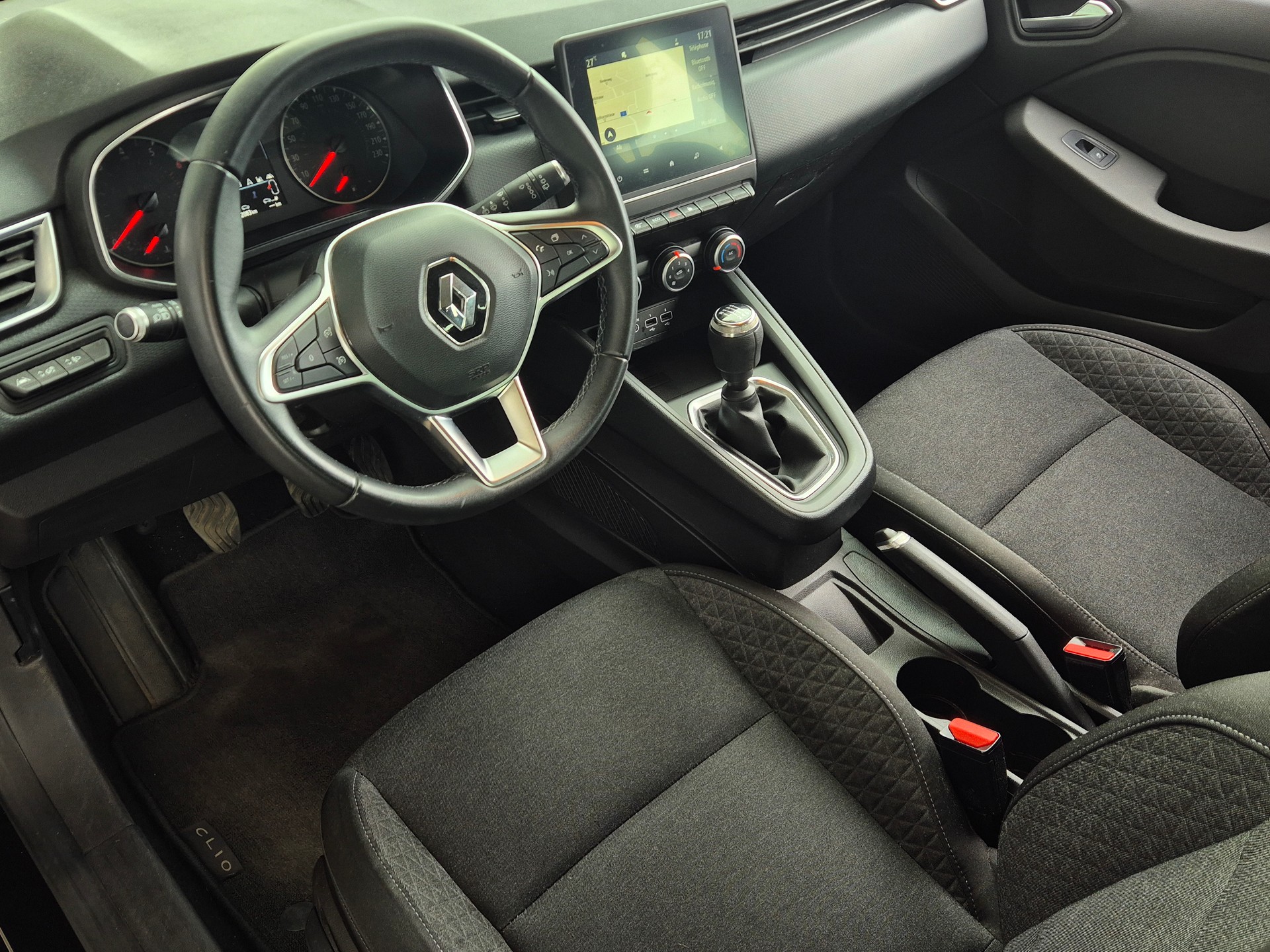 RENAULT Clio 1.0 Zen-image-11
