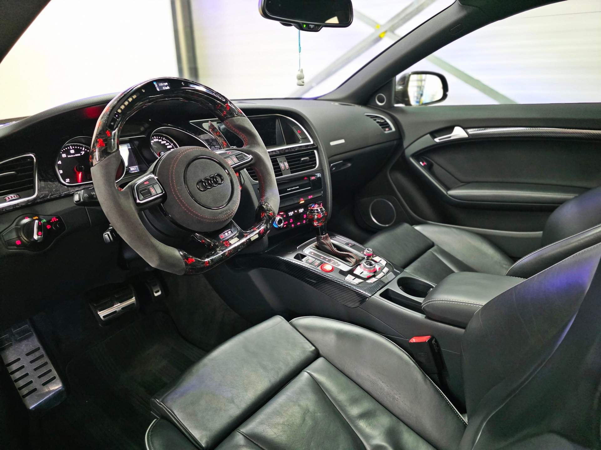 AUDI RS5 Coupé 4.2 FSI quattro S-tronic-image-10