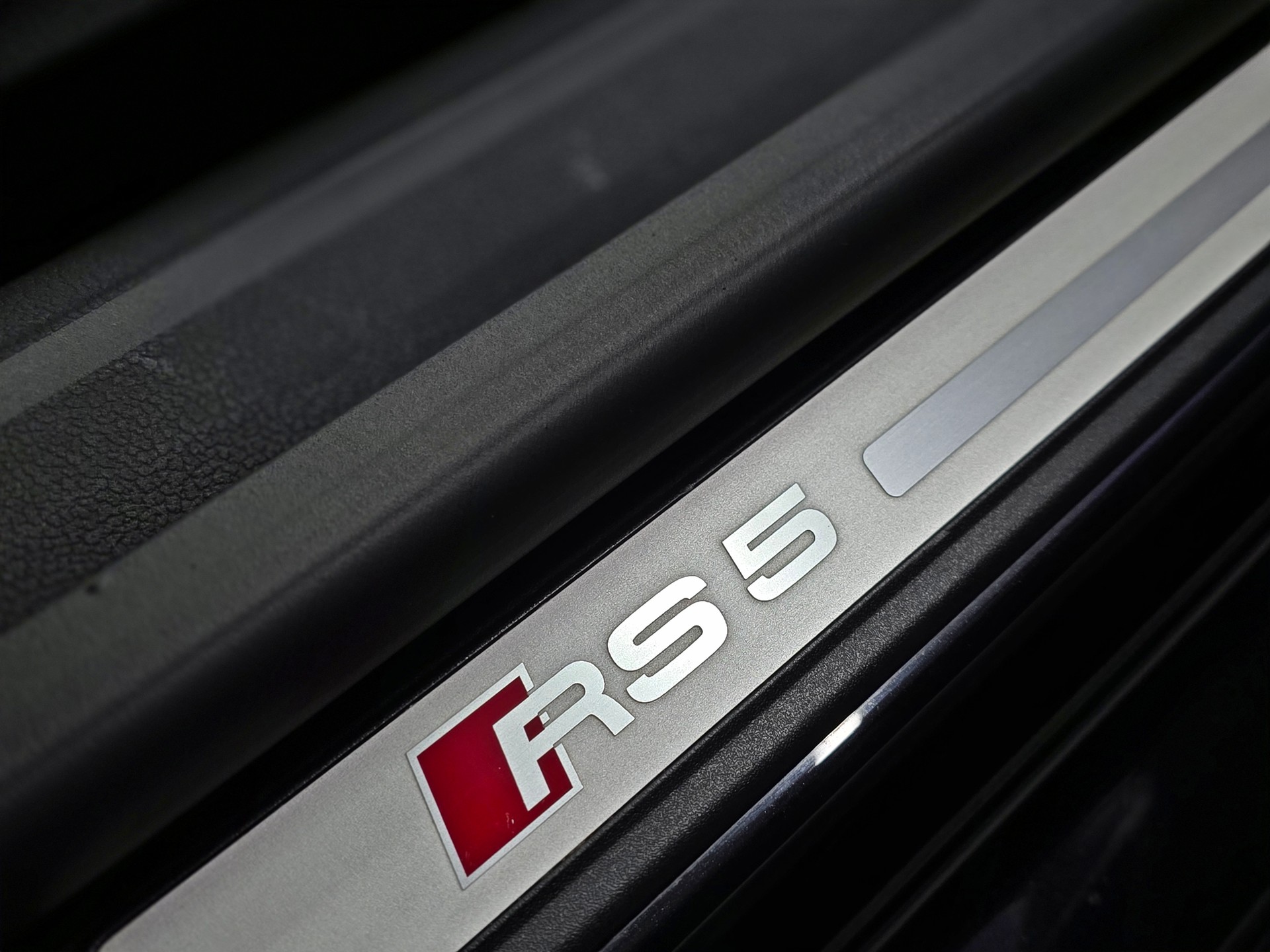 AUDI RS5 Coupé 4.2 FSI quattro S-tronic-image-19