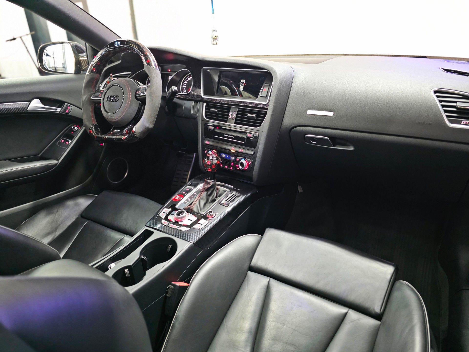 AUDI RS5 Coupé 4.2 FSI quattro S-tronic-image-15