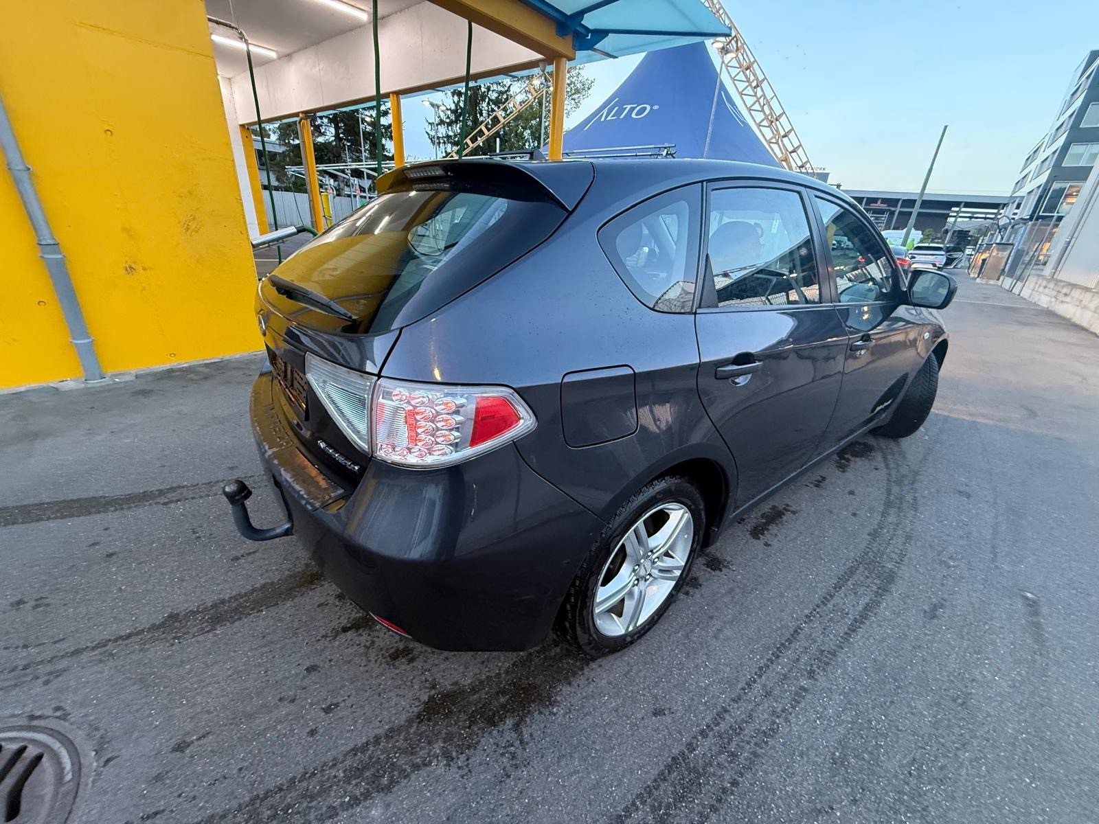 SUBARU 2.0R AWD-image-8