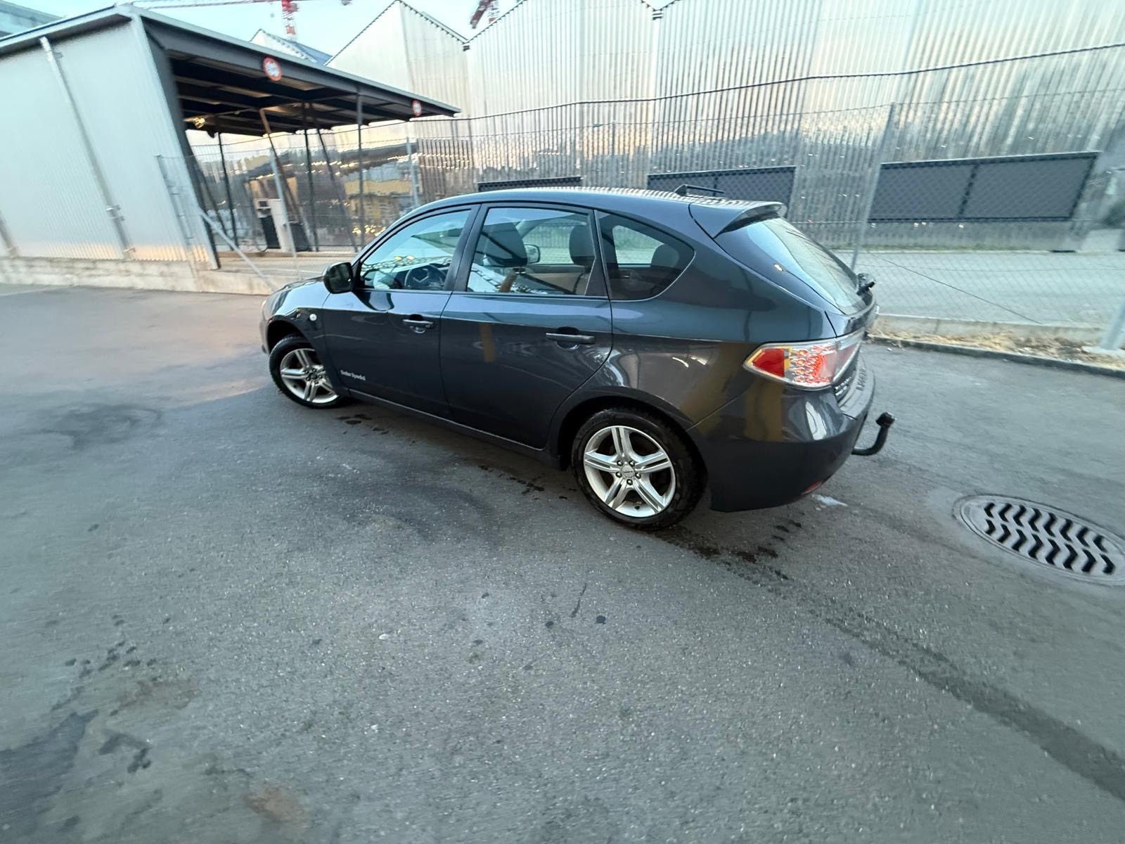 SUBARU 2.0R AWD-image-9