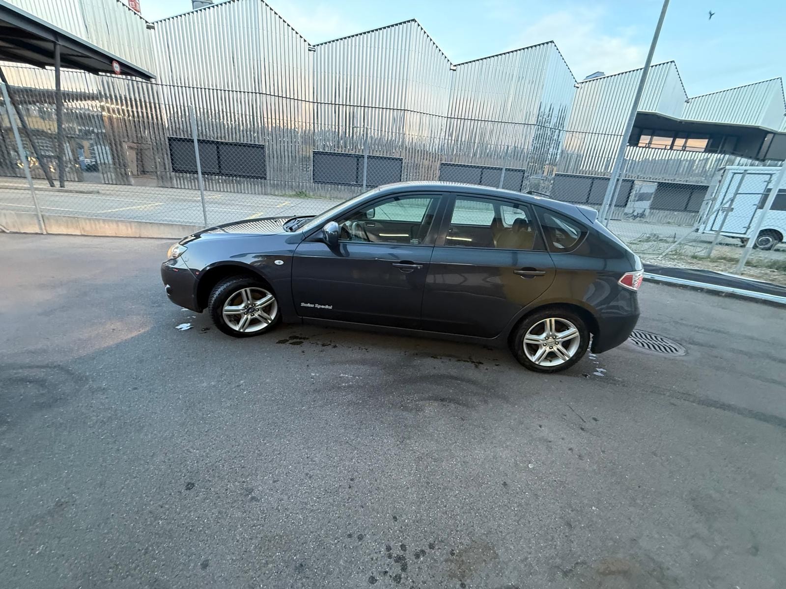 SUBARU 2.0R AWD-image-4