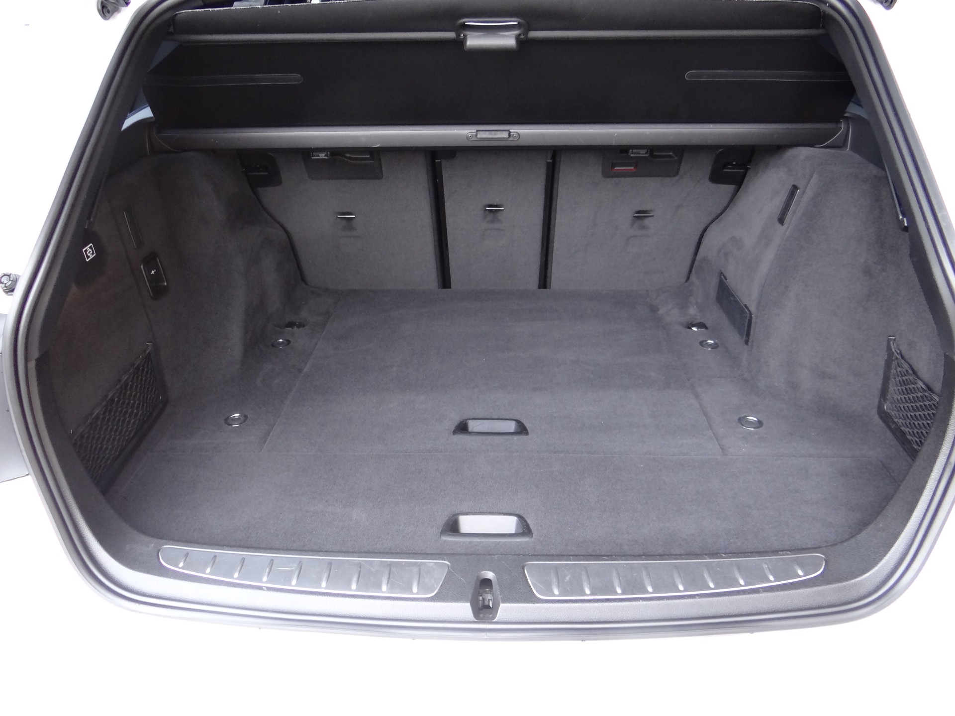 BMW 328i xDrive-image-8