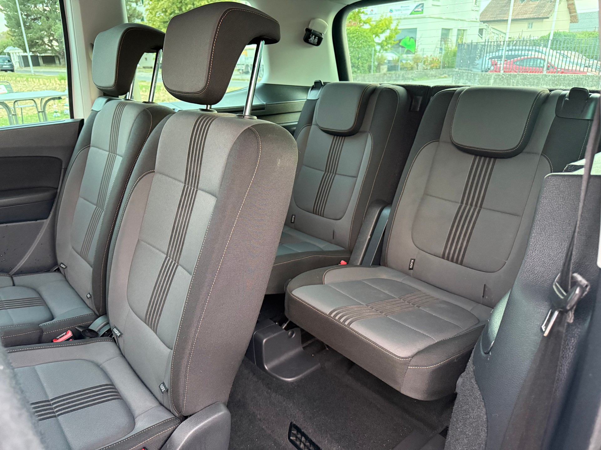 VW Sharan 2.0 TDI BMT Allstar 4Motion DSG-image-10