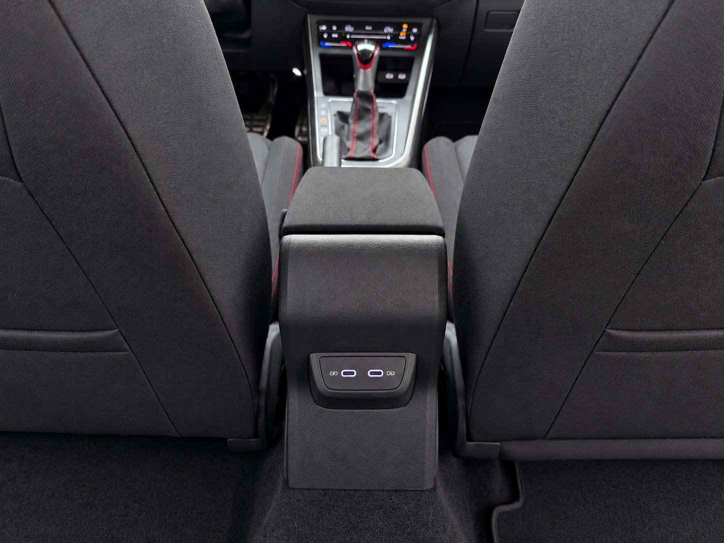 VW Polo 2.0 TSI GTI PRO-image-16