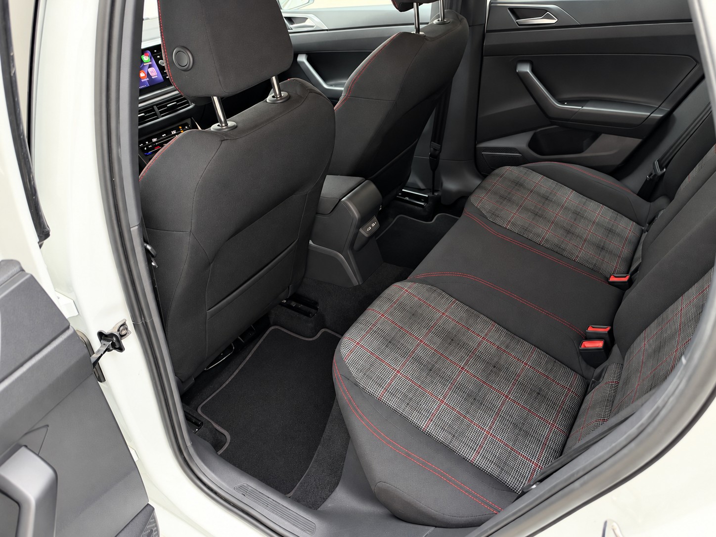 VW Polo 2.0 TSI GTI PRO-image-12