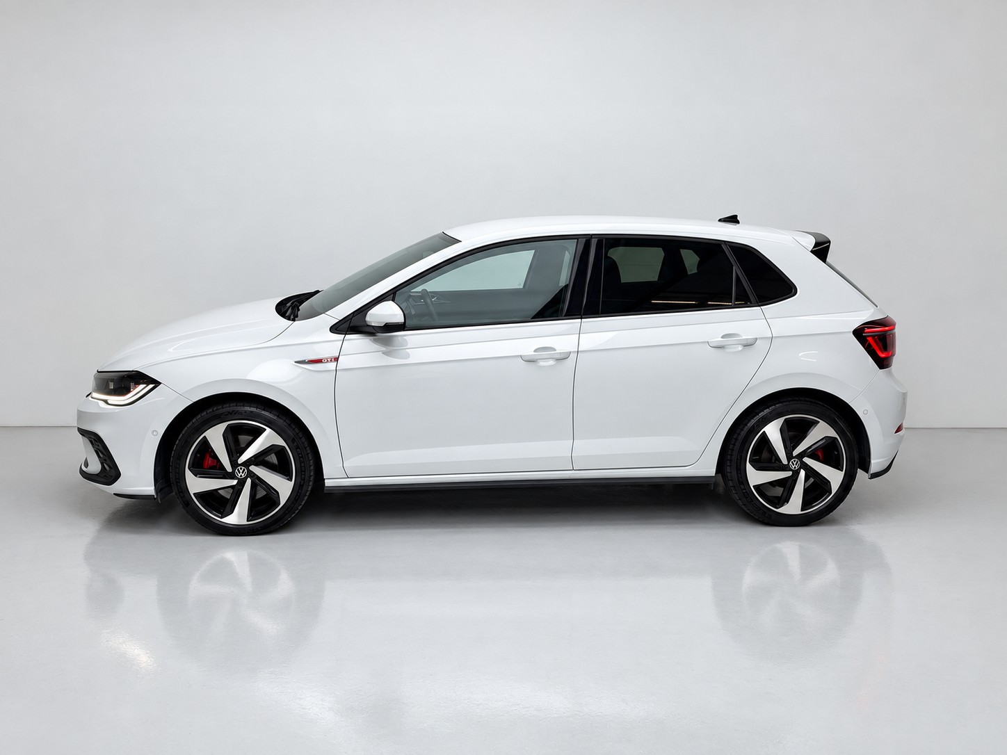 VW Polo 2.0 TSI GTI PRO-image-1
