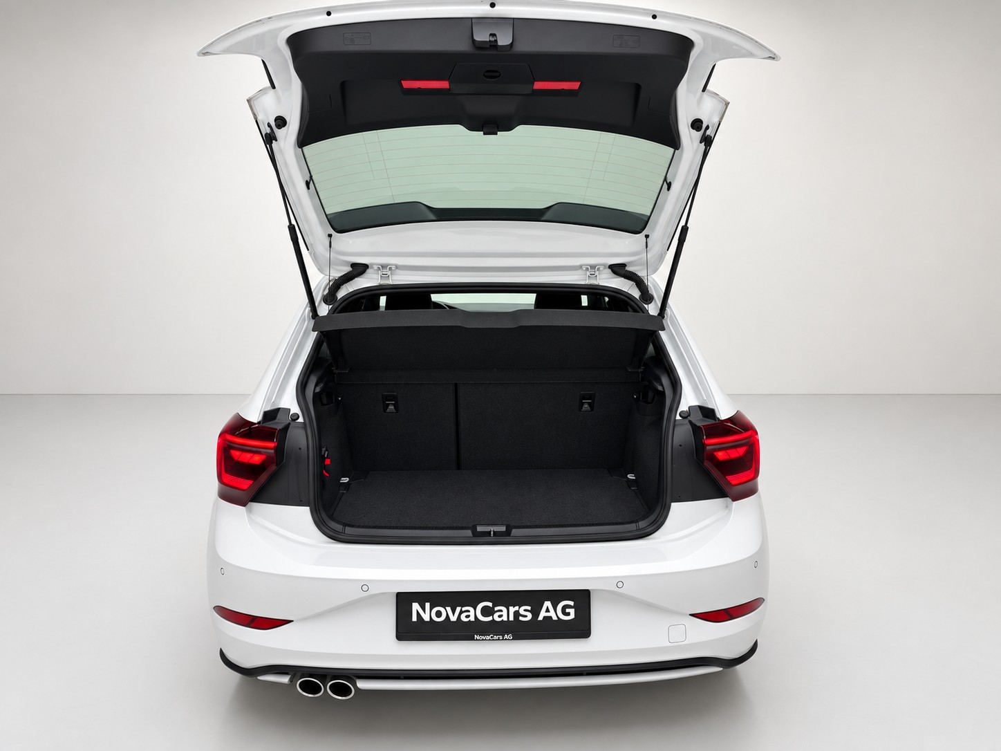 VW Polo 2.0 TSI GTI PRO-image-13